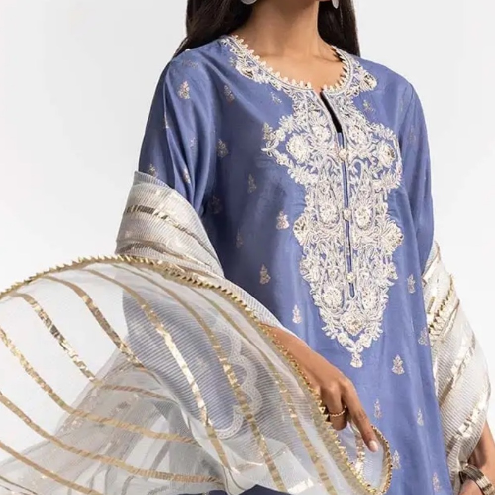 Pakistani Designer Dress 3Pc - Picture 2 of 10